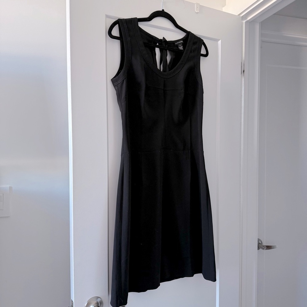 Club Monaco classic a-line black midi dress - size 8 (Medium) - Picture 2 of 5